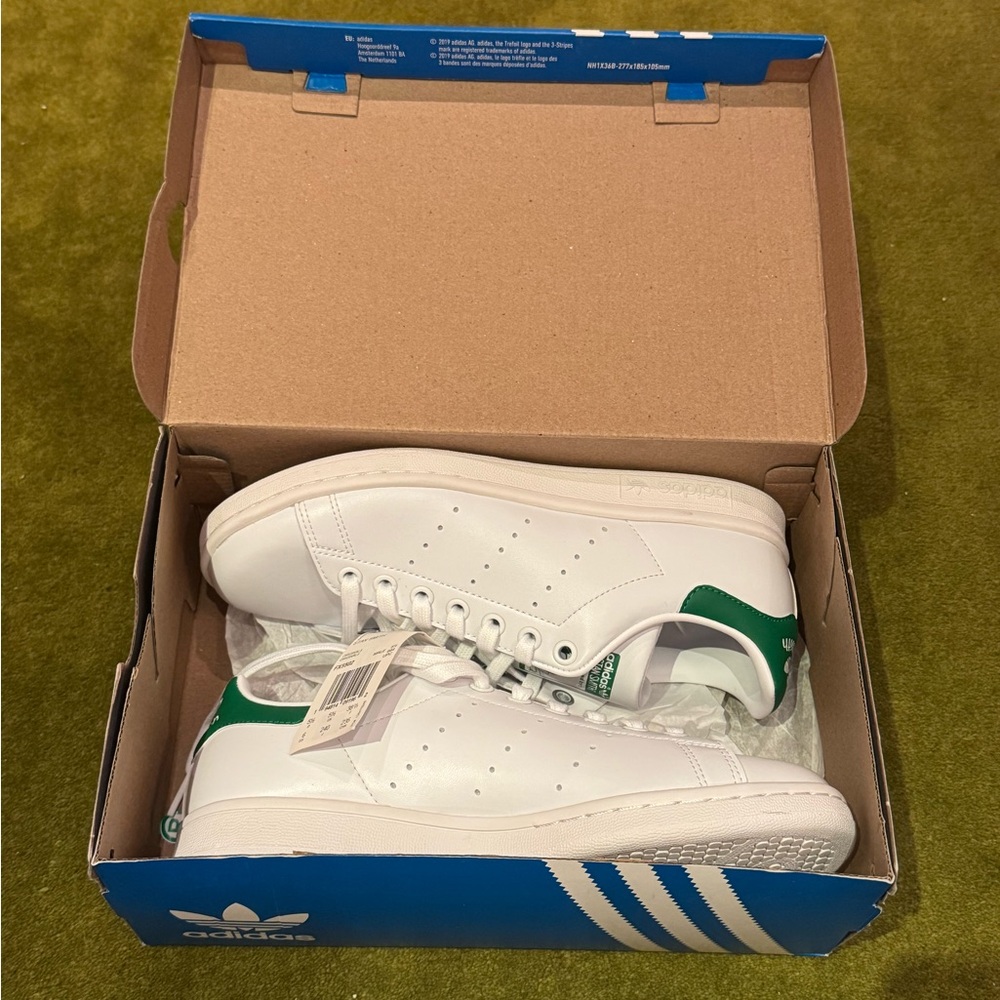 Brand new Adidas white Stan Smiths